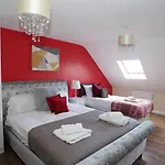 59B Comfortable 3 Bedroom House By Easy 2 Manage