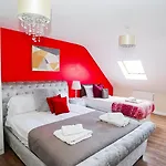 59B Comfortable 3 Bedroom House By Easy 2 Manage